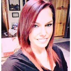 Meet your Posher, Caitlin